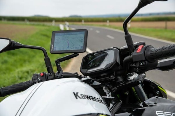 Comment adapter une Honda NC750X pour des trajets mixtes ville/campagne ?